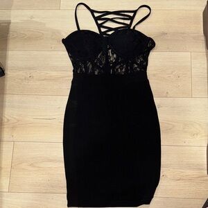 Black Lace Bodycon Dress